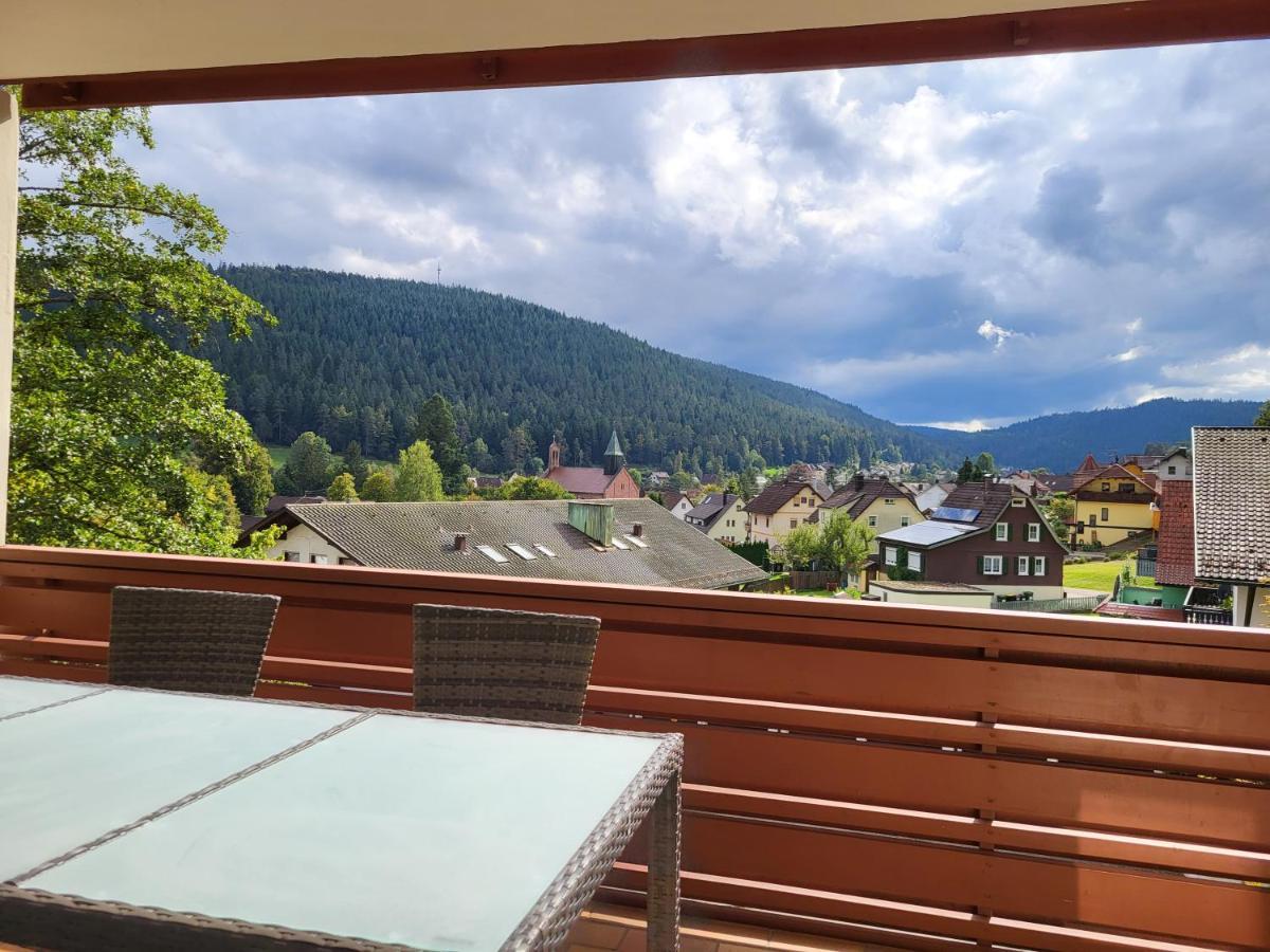 Schwarzwaldsuite Mit Panorama Waldblick Enzklösterle Exterior foto