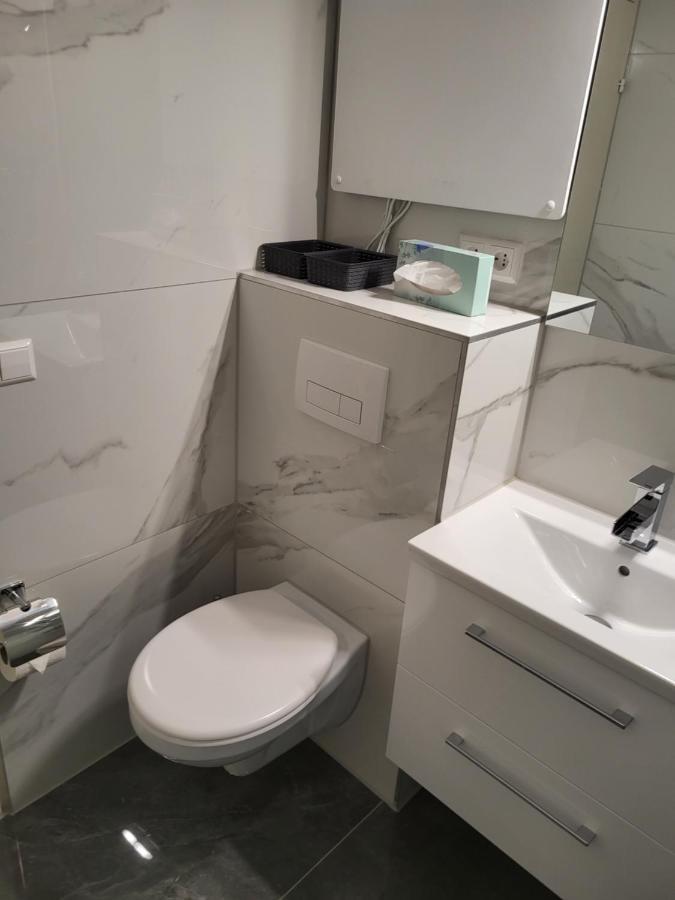 Schwarzwaldsuite Mit Panorama Waldblick Enzklösterle Exterior foto